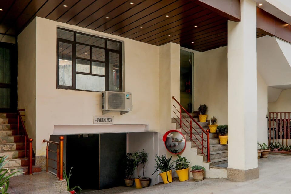 House | Reception