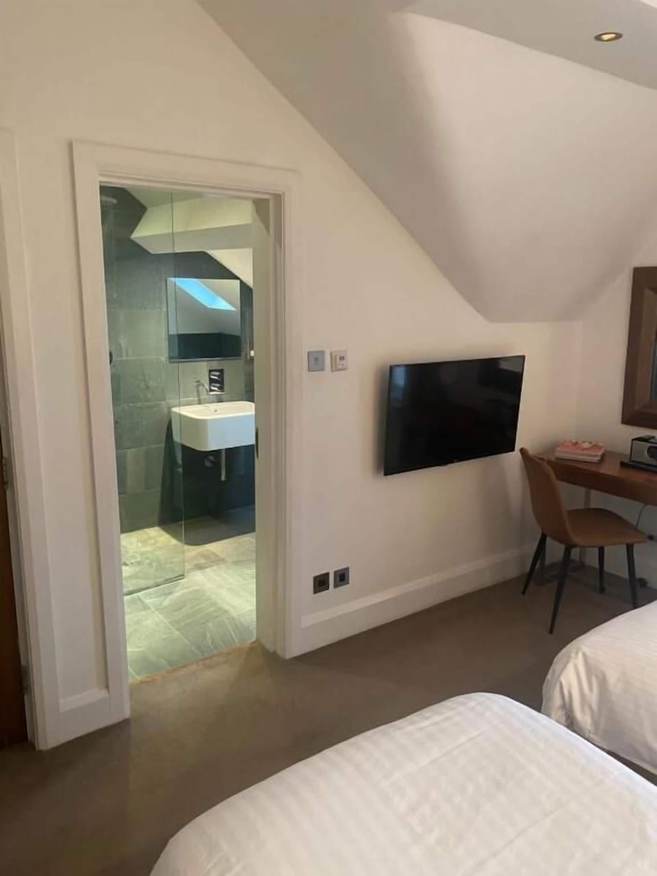 Double Room | Soundproofing, iron/ironing board, free WiFi