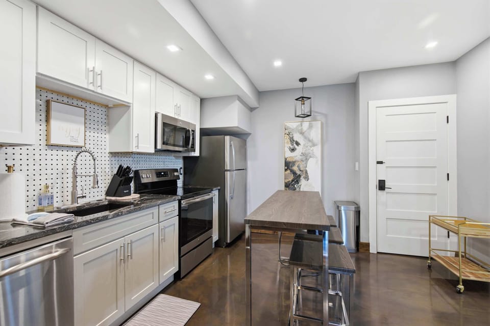 House, Multiple Beds, Balcony, City View (Luxury Mt. Adams Retreat) | Private kitchen