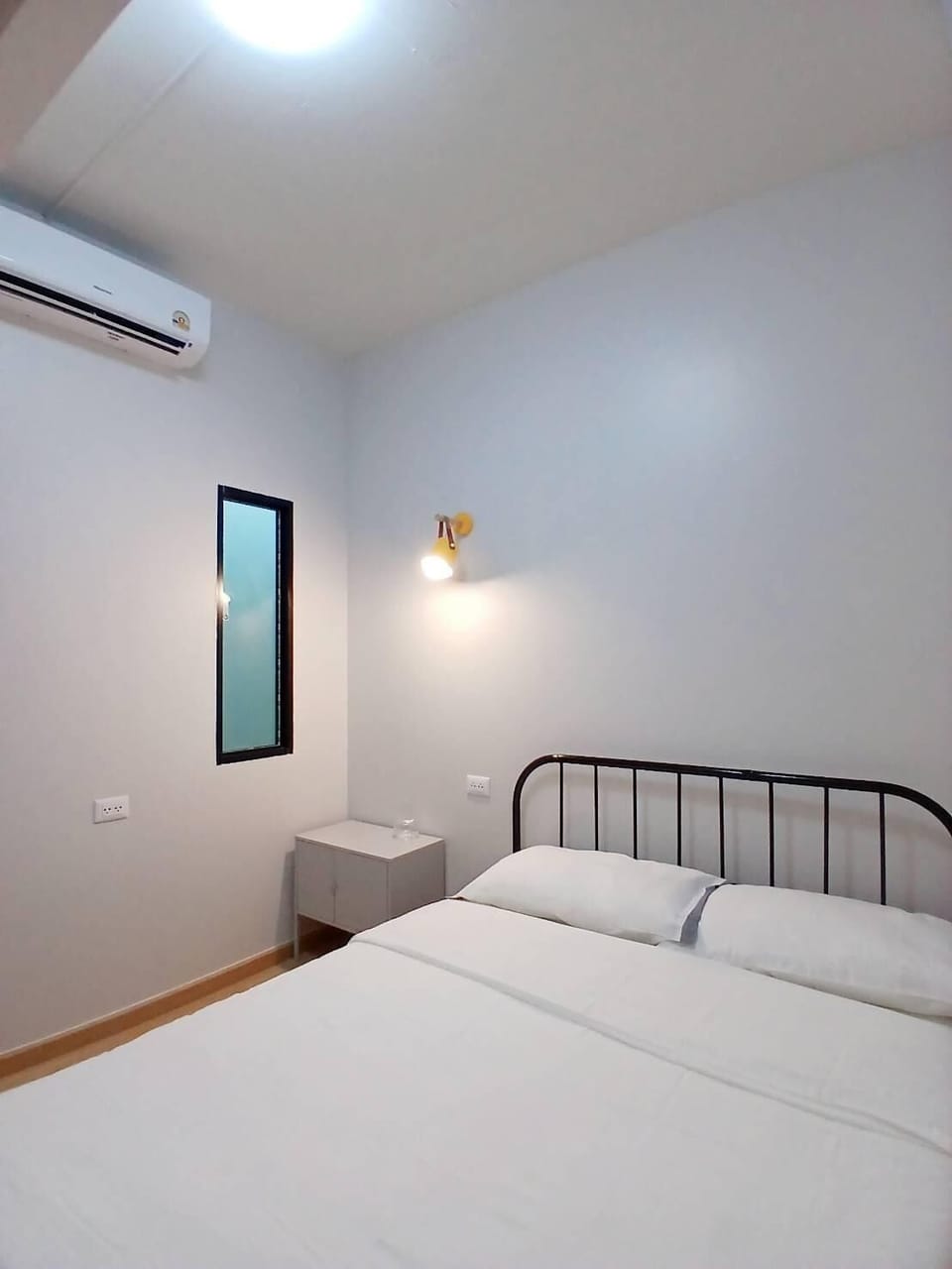Superior Double Room | Desk, laptop workspace, free WiFi