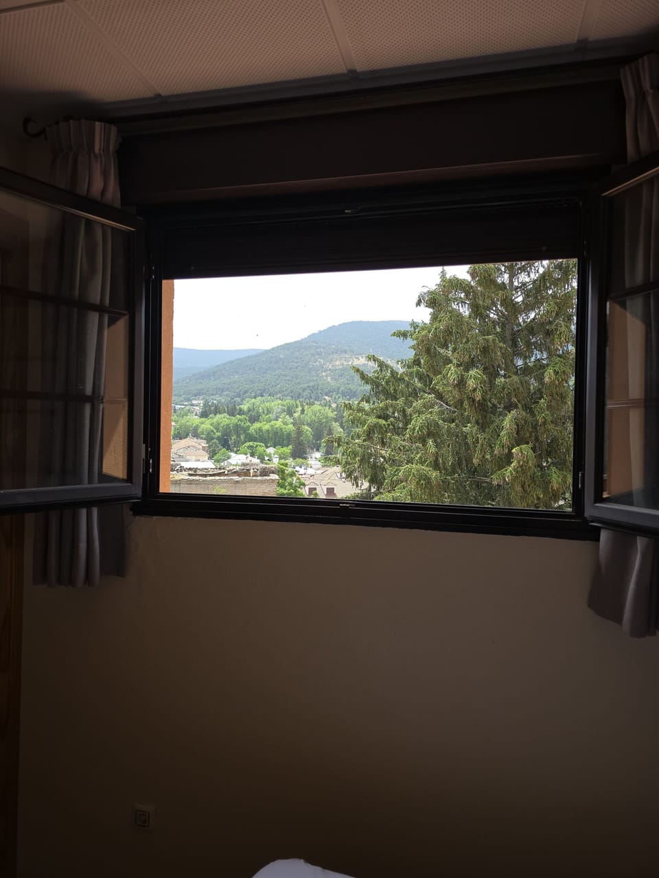 Economy Double Room, Balcony, Mountain View | Desk, free WiFi, wheelchair access