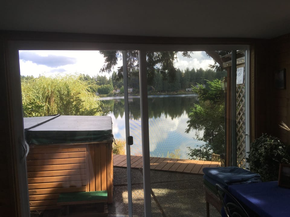 Suite, 1 Bedroom, Hot Tub, Lake View (Lakeside Bedroom Suite) | View from room