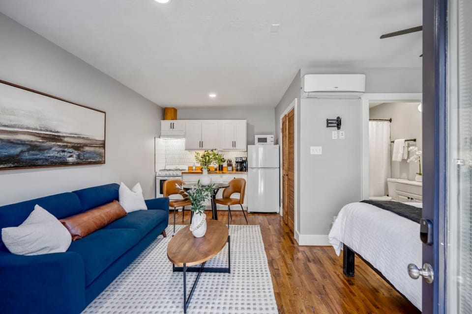 House | 1 bedroom