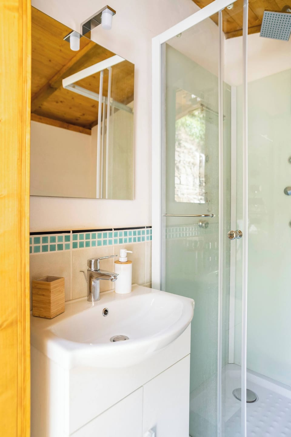 Room, 1 Bedroom, Smoking | Bathroom