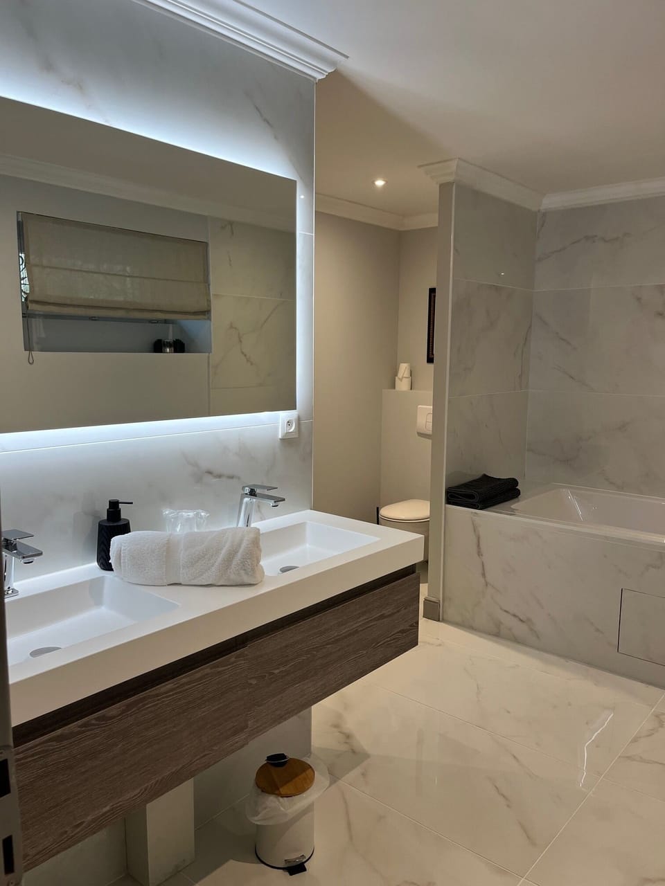 Luxury Double Room, Park View | Bathroom