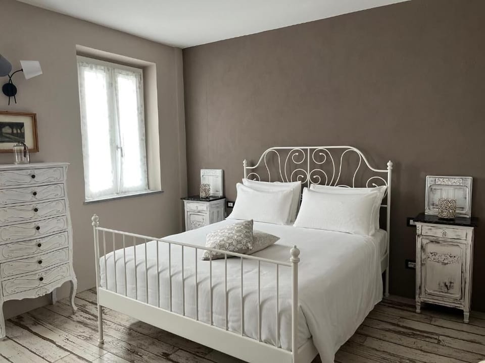 Comfort Double Room, Non Smoking, Courtyard View | Premium bedding, down comforters, Select Comfort beds