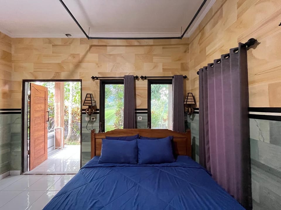 Standard Double Room, Park View | Desk, laptop workspace, free WiFi