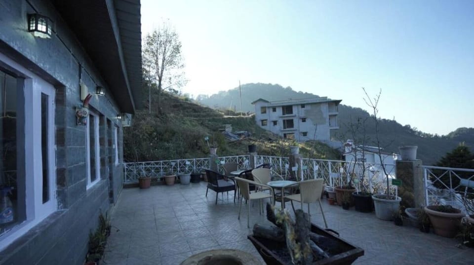 Villa, Mountain View | Outdoor dining