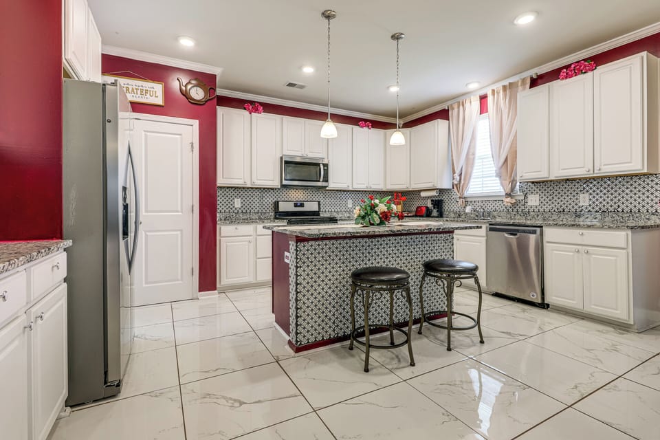 House (3 Bedrooms) | Interior