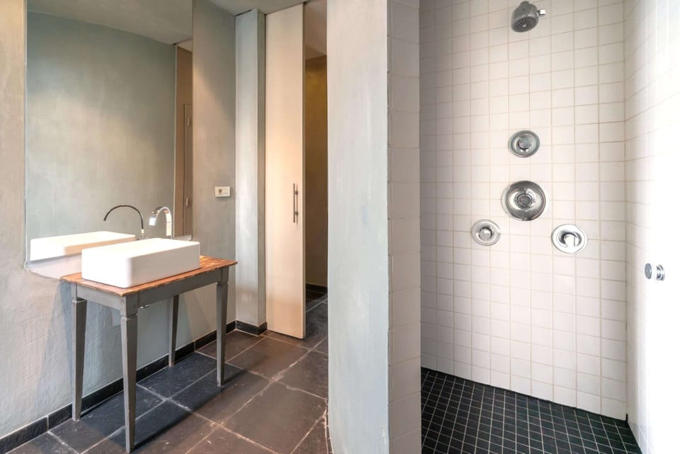Spacious Duplex in Antwerp Old Town Apartment in Antwerp