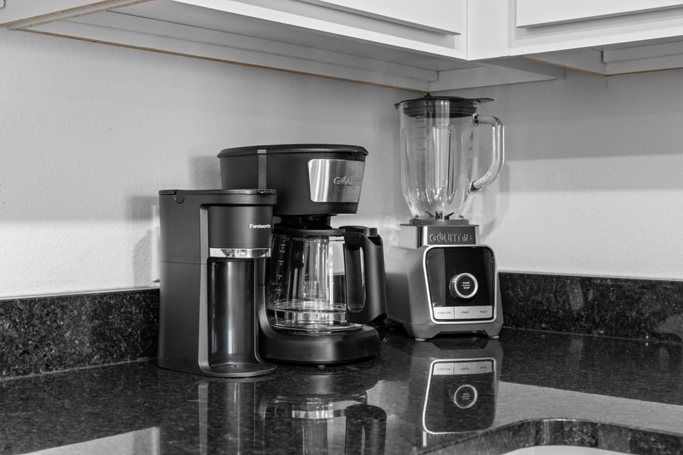 Condo, 2 Bedrooms | Coffee and/or coffee maker