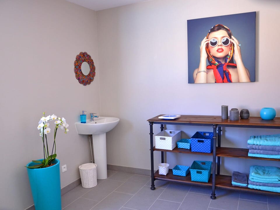 House | Spa treatment
