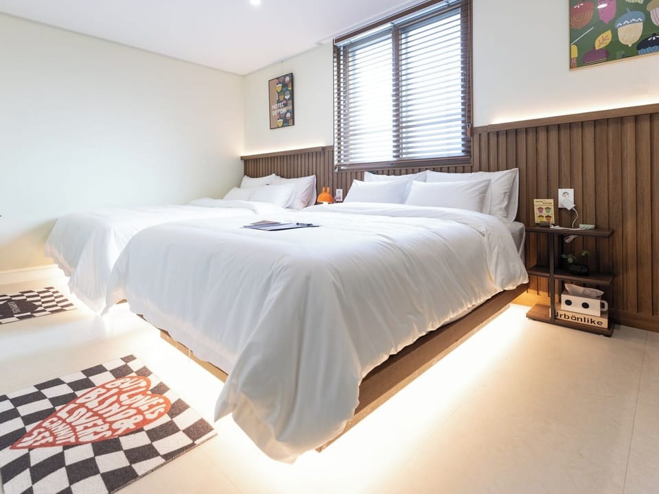 Deluxe Double Room, Non Smoking | Free WiFi