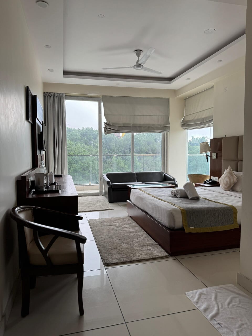 Family Room, City View | Desk, free WiFi, bed sheets