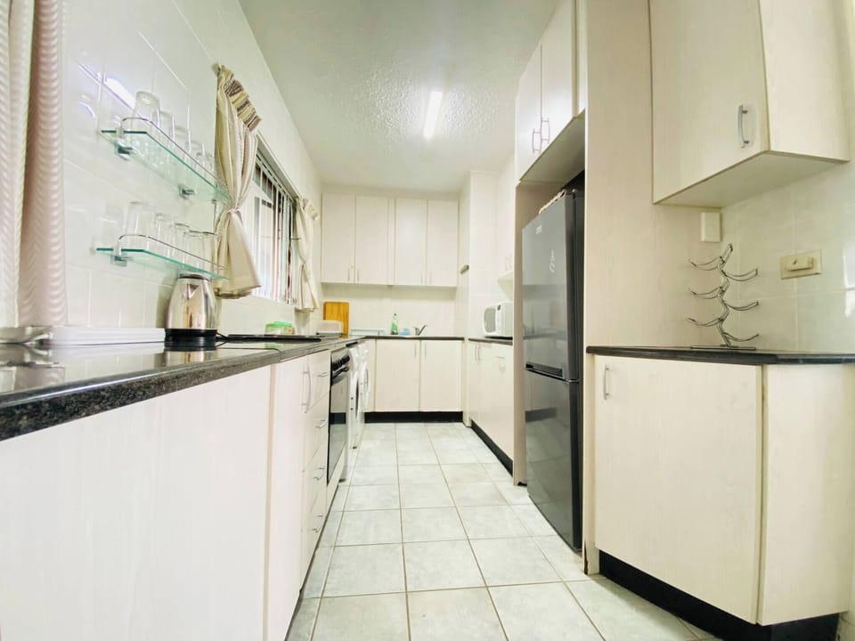 Apartment, 2 Bedrooms, Accessible, Balcony | Interior