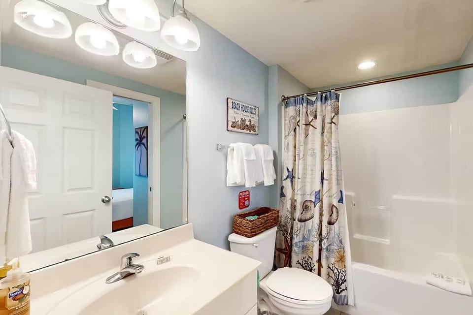 Majestic Beach Towers 2-1903 Apartment in Long Beach
