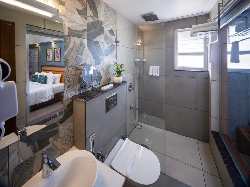 Luxury Suite, Mountain View | Bathroom