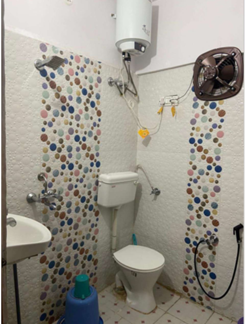 Shower, towels