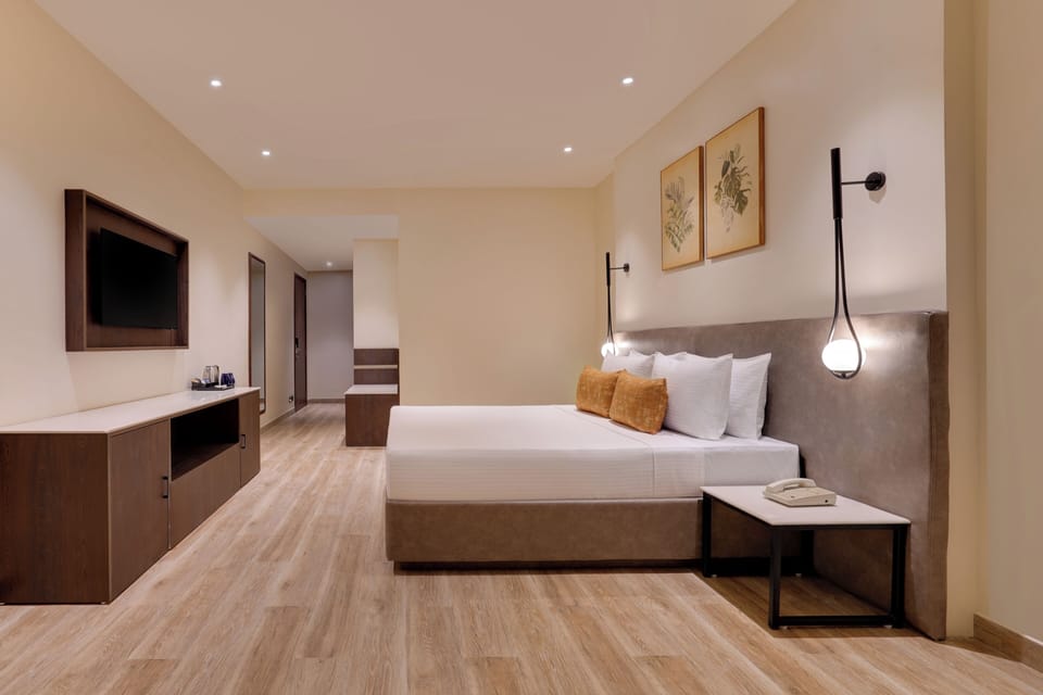Superior Double Room | In-room safe, WiFi (free)