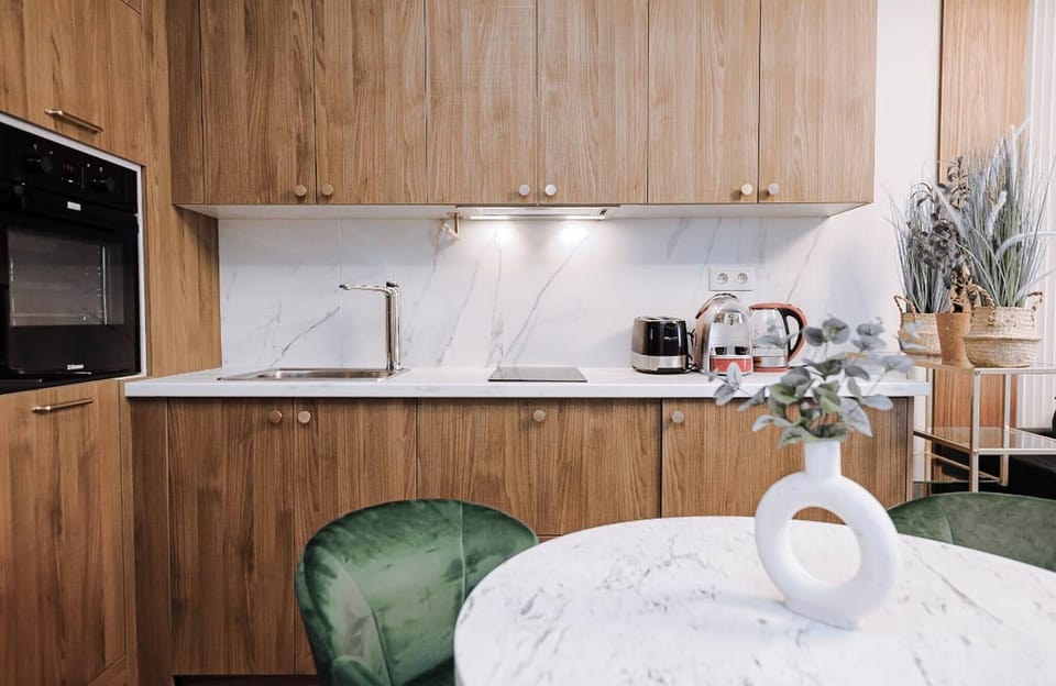 Apartment, 2 Bedrooms, Accessible, Balcony | Interior