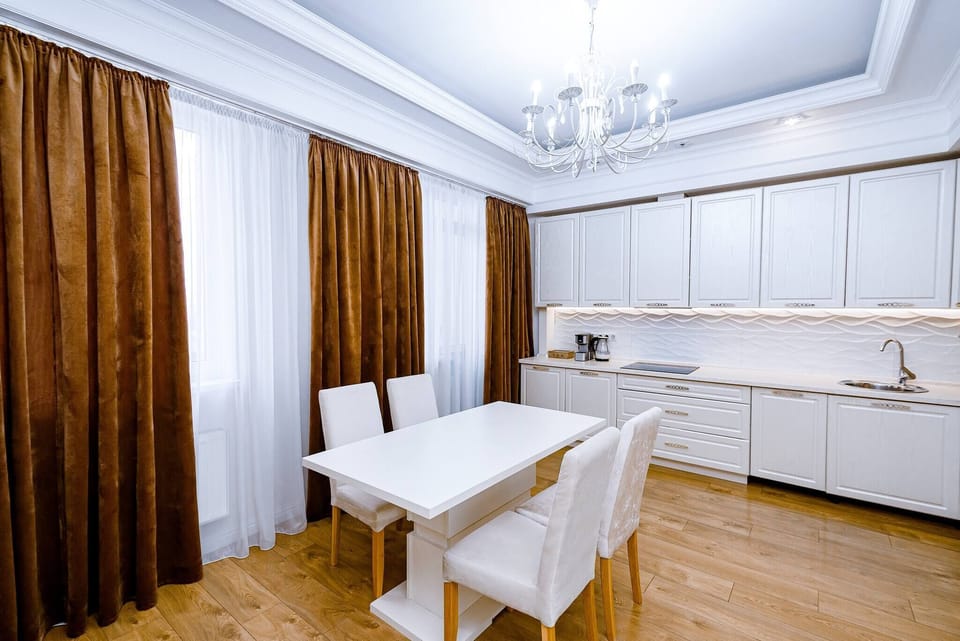 Apartment, 2 Bedrooms, Accessible, Balcony | Dining room