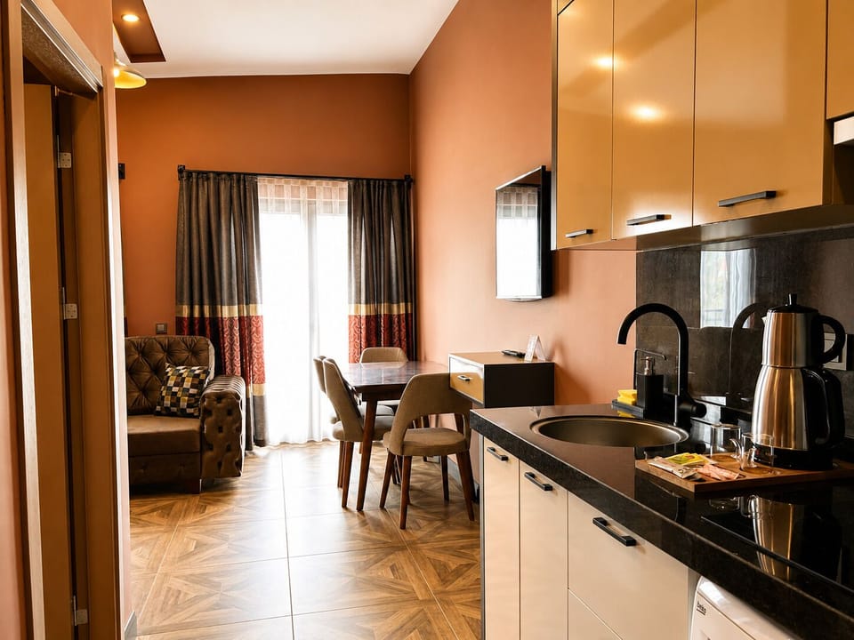 Deluxe Penthouse, 1 Queen Bed with Sofa bed, Non Smoking, City View | Desk, laptop workspace, blackout drapes, iron/ironing board