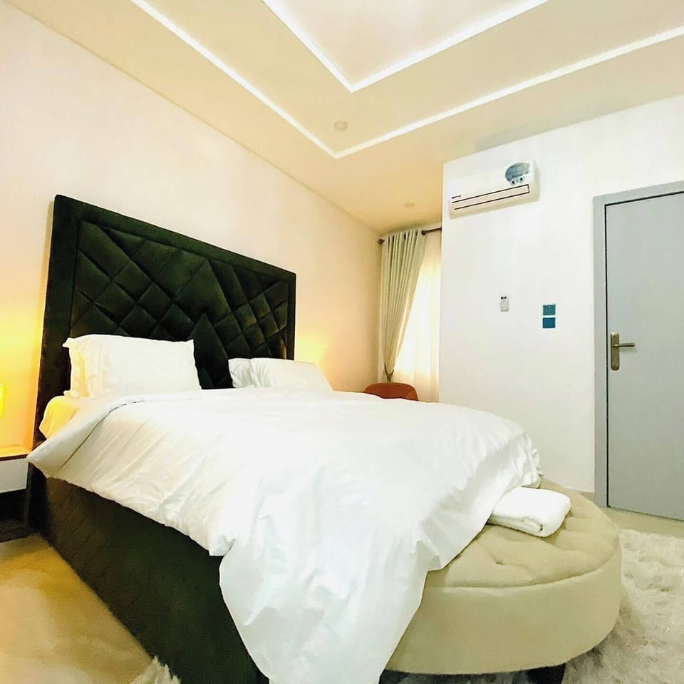 Junior Room, Balcony, City View | Desk, laptop workspace, soundproofing, free WiFi