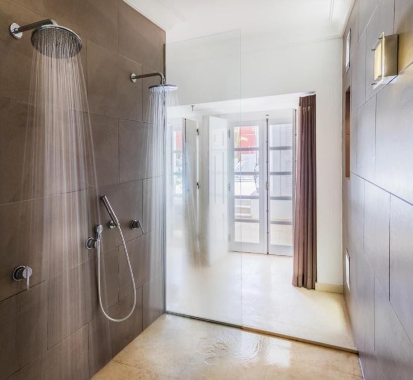Suite | Bathroom