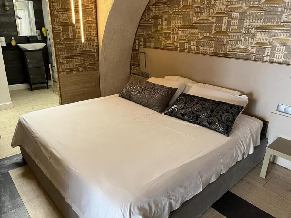 Comfort Double Room | Minibar, free WiFi