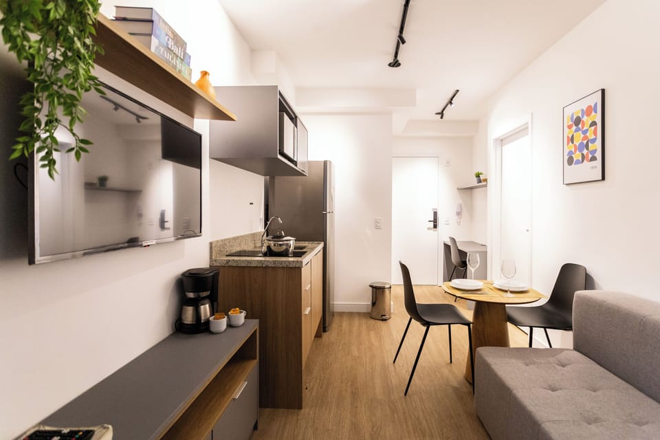 Apartment | Living area | Flat-screen TV