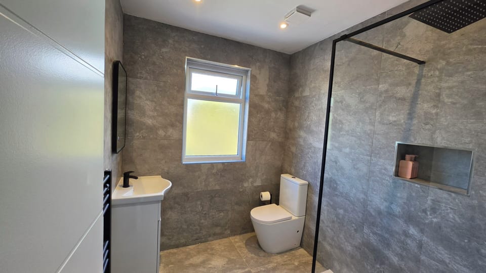 Superior Apartment, City View | Bathroom