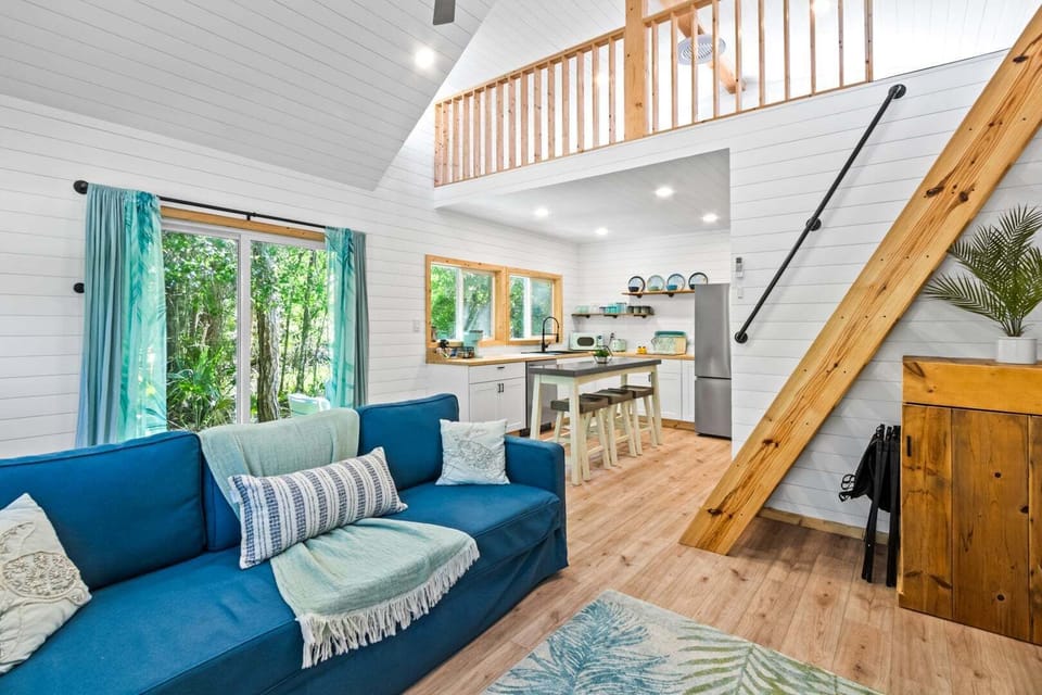 House (1 Bedroom) | Living area | 50-inch TV with cable channels