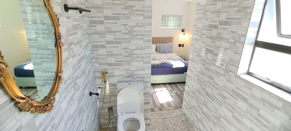 Shower, free toiletries, towels, soap