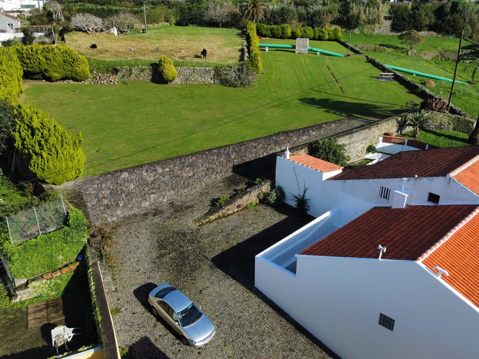 House, 4 Bedrooms, Accessible, Terrace | Property grounds