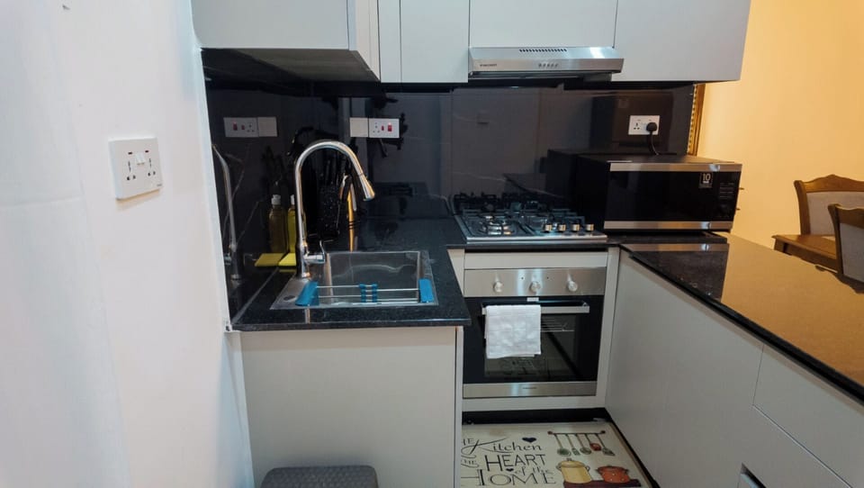 Deluxe Apartment | Private kitchen