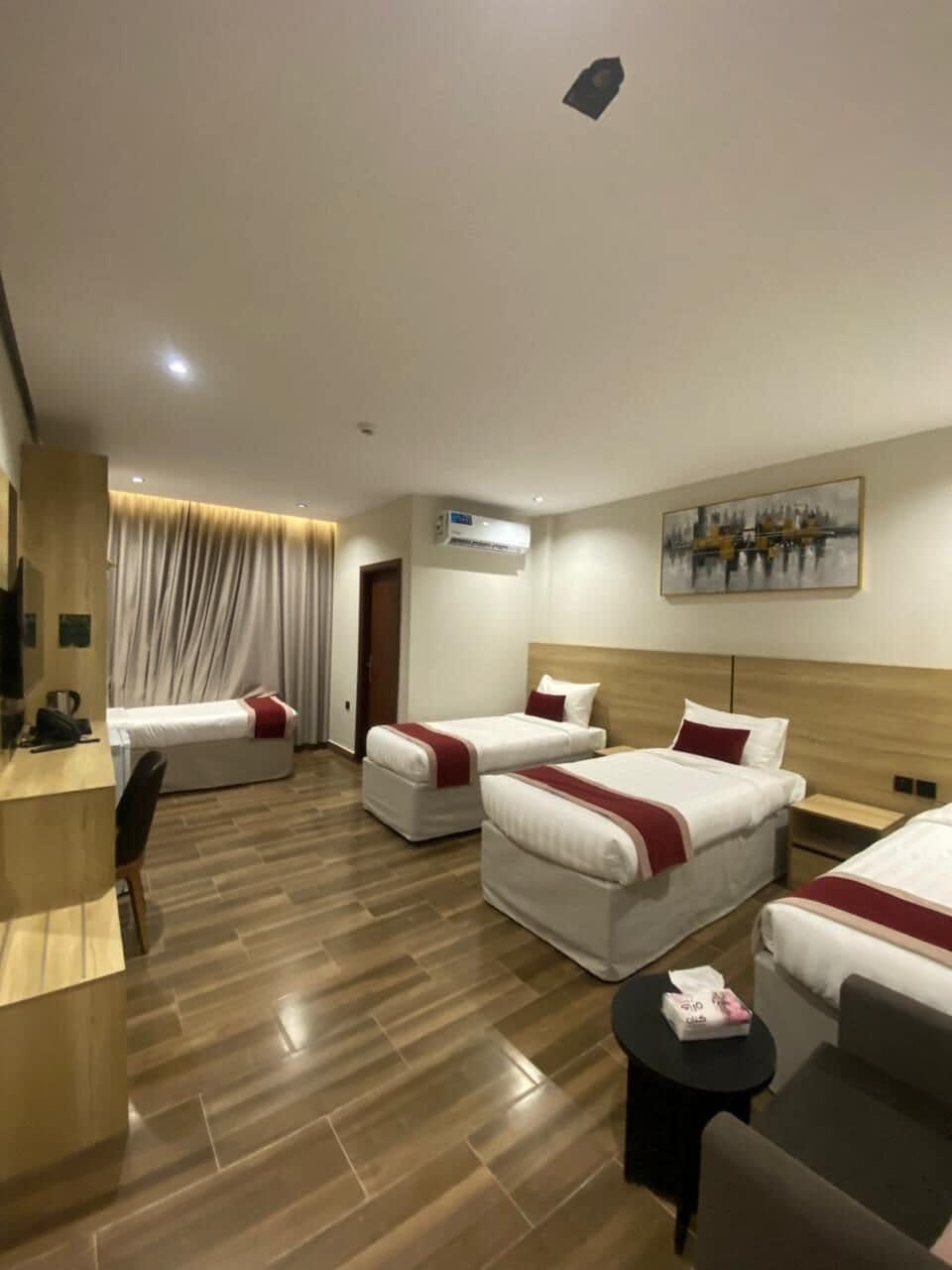 Quadruple Room | Blackout drapes, soundproofing, iron/ironing board, WiFi (free)