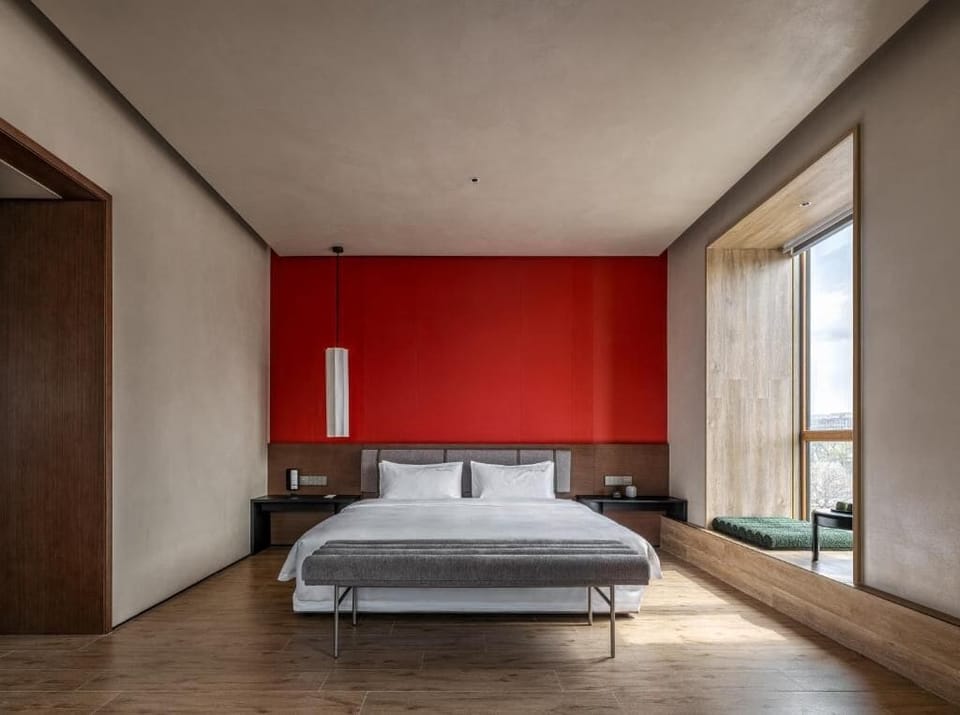 Minibar (free items), blackout drapes, soundproofing