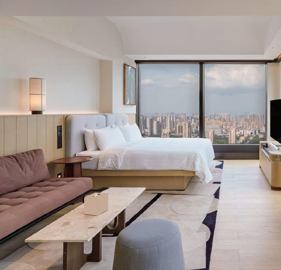 Room (Urban | Panoramic View) | Down comforters, minibar, in-room safe, desk