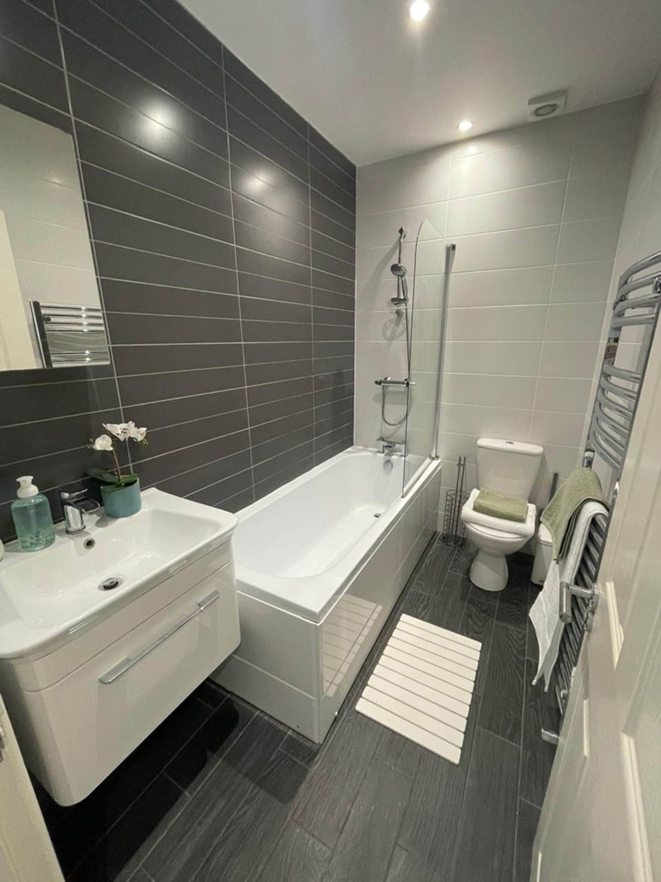 House | 1 bedroom
