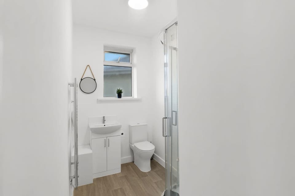 Perfect Booking 5 min Drive to Blyth Beach House in England