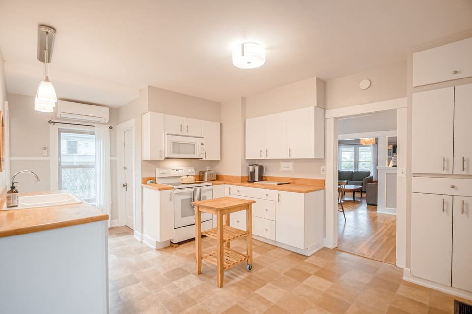 House | 4 bedrooms, Internet