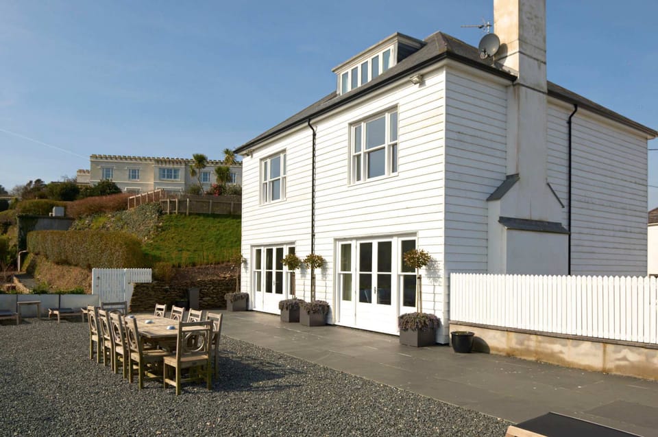 House | 5 bedrooms, Internet