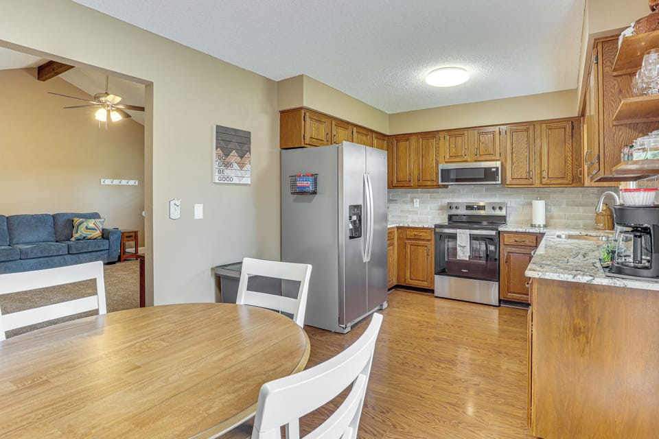 House (2 Bedrooms) | Interior