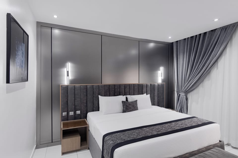 Deluxe Room | Desk, laptop workspace, WiFi (free)