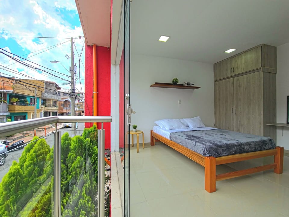 Standard Studio, City View | Free WiFi