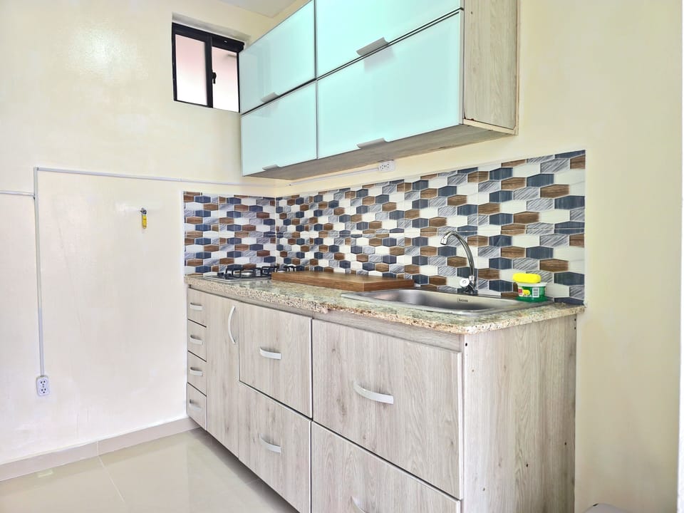 Standard Studio, City View | Private kitchen