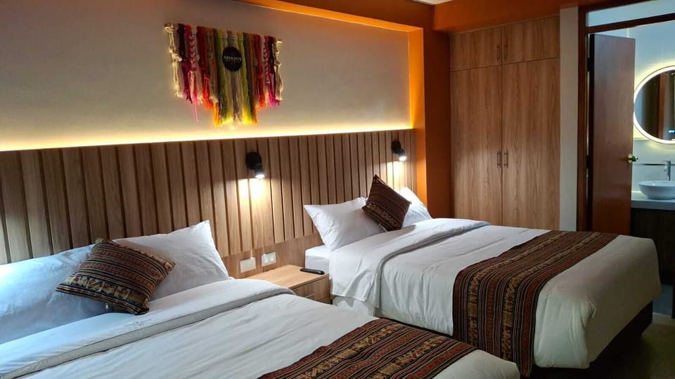 Classic Quadruple Room | Desk, laptop workspace, free WiFi