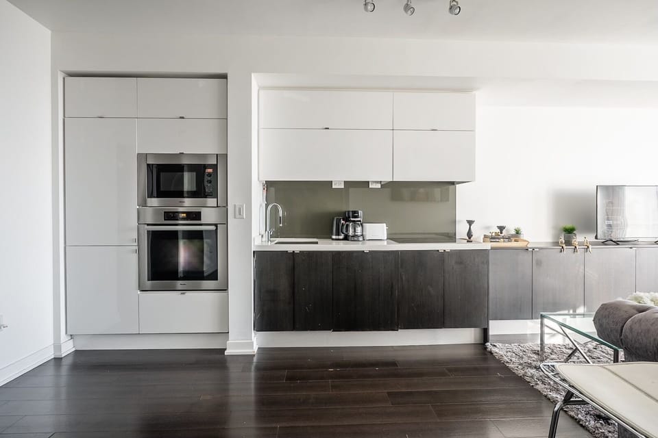 Luxury Room, Balcony, City View | Private kitchen | Shared fridge, microwave