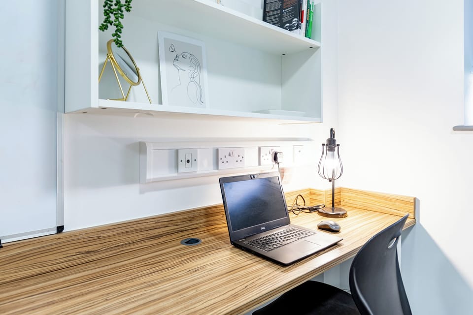 Single Room | Interior