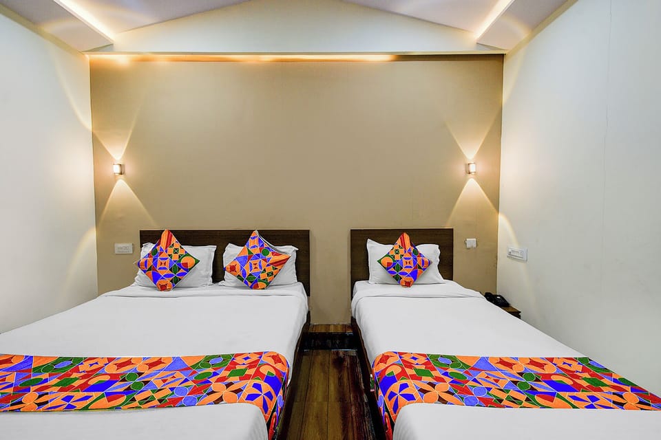 Egyptian cotton sheets, premium bedding, in-room safe, free WiFi